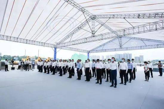 小鵬汽車(chē)宣布獲廣州開(kāi)發(fā)區(qū)40億人民幣融資 廣州智造基地奠基